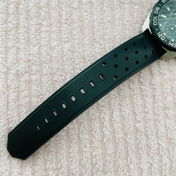 🚫SOLD🚫 Tag Heuer Men Formula 1 Chronograph Watch - Picture 9 of 11